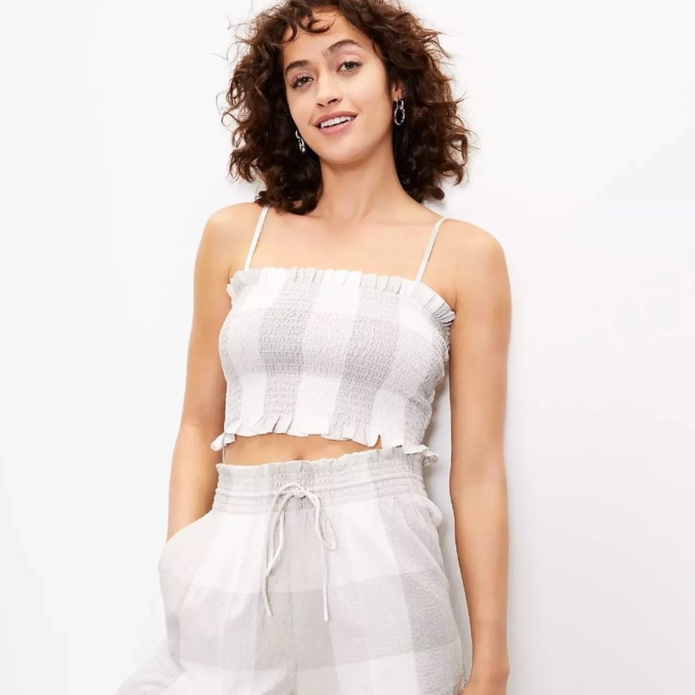 Lou & Grey Ruched Crop Top